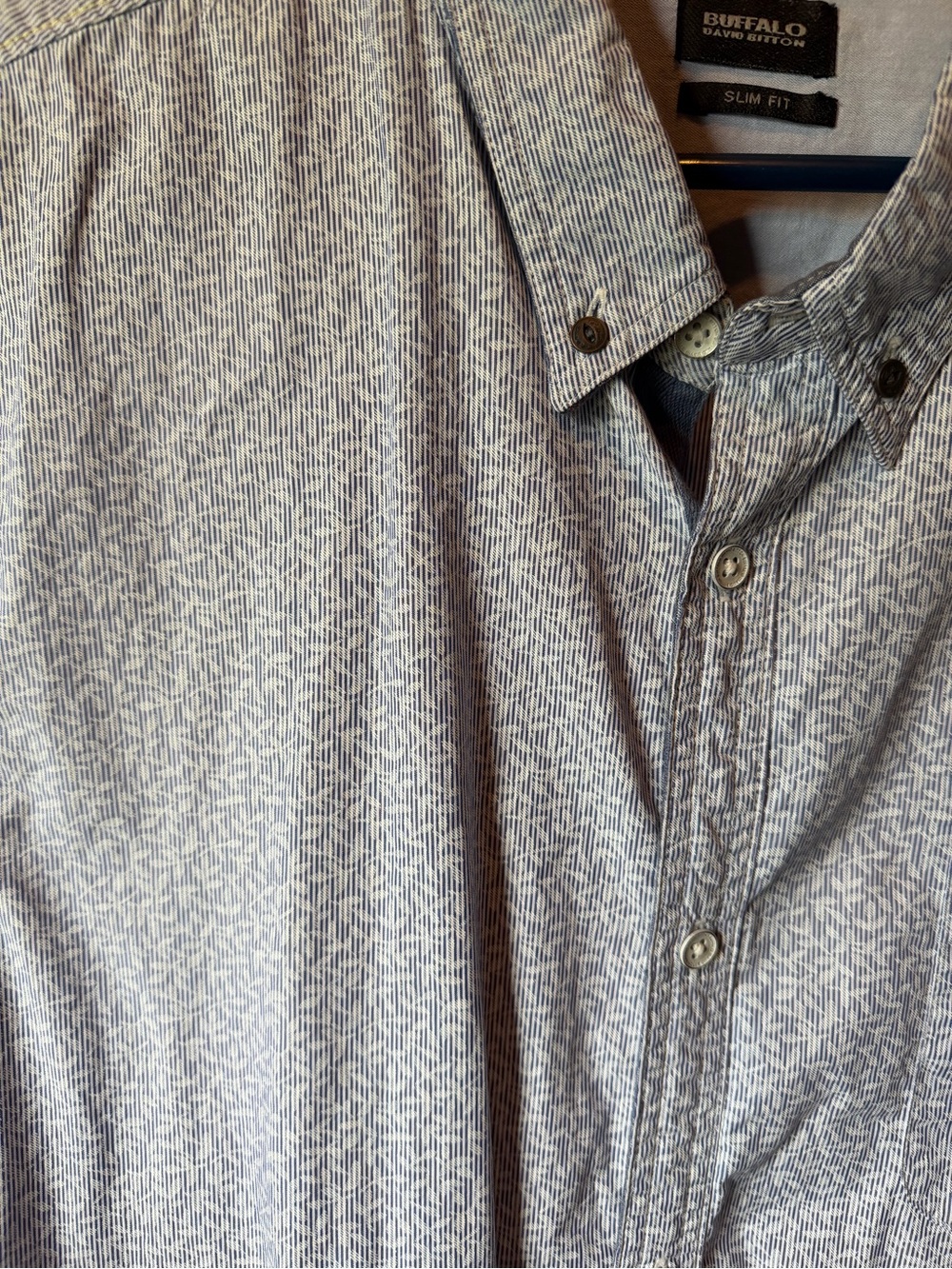 Buffalo David Bitton Men’s Short Sleeve Button-Down Shirt in Light Blue Floral